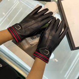 Gants de luxe de luxe pour femmes et hommes, en cuir noir, épais, coupe-vent, mode dames avec peluche chaude, lettres de luxe G, mitaine à paume ouverte