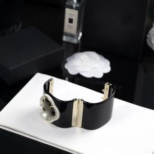 Bracelets de bracelets de bracelet en diamant en or de luxe pour femme Bracelet Black Bracelet Bracelet Bracelet Réplique Premium Gift Up4i Bracelet Bracelet