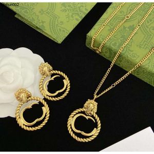 Designer de luxe or double lettre pendentif colliers ont timbre marque lettres collier pour femmes fête de mariage cadeau bijoux avec boîte Zlf1