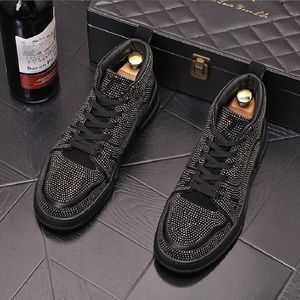 Luxe ontwerper Gold Silver Rhinestone Dikke bodemschoenen voor mannen Flats Punk Rock Prom Loafers Walking Sneakers D2A20