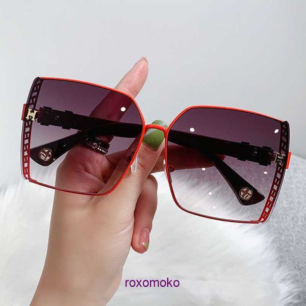 Diseñador de lujo H tienda en línea de gafas de sol para el hogar New Fashion Family Box Gafas de sol Mujer Street Shooting Tiktok Net Red Personality Glasse con caja de regalo