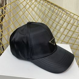 Chapéus de designer de luxo bonés de beisebol clássicos homens e mulheres ao ar livre chapéu de sol casual confortável respirável adequado para viagens shopping23001
