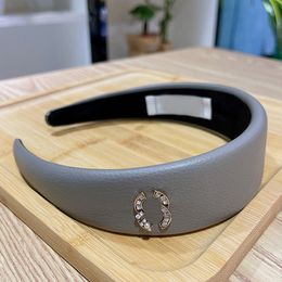 Luxus-Designer-Stirnbänder, Haarbänder für Damen und Mädchen, 20 Stile, elastisch, modisch, Kristall-PU-Stirnband, Sport, Schleife, Fitness, Headwraps, Haar-Zubehör