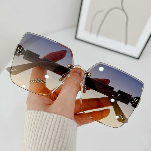 Lunettes de soleil de luxe Designer Hermsess à vendre Nouvelles lunettes de soleil carrées à la mode H lunettes de soleil sans monture femmes style INS polyvalent avec boîte-cadeau 5JZ9