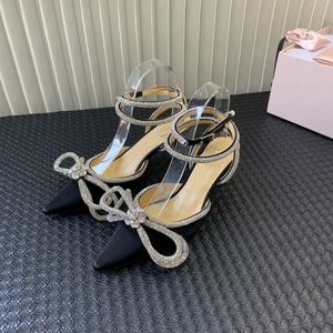 Designer de luxe sandales à talons hauts femmes mach Satin Bow chaussures habillées cristal stiletto strass orné talon noir bride à la cheville chaussure de soirée qualité supérieure