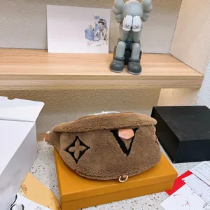 Diseñador de lujo Bolso de mujer de alta calidad Teddy Fanny Pack Moda Bolso bandolera para hombres y mujeres Bolso de hombro peludo de invierno Fluffy Bumbag