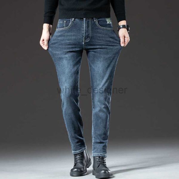 Jeans de créateurs de luxe pour hommes jeans masculins 2024 Nouveau pantalon décontracté pour les jeunes polyvalents élastiques