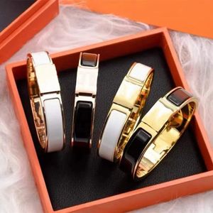 Pulseras de joyería de diseño de lujo Pulsera Clic Acero inoxidable Plata Oro Colorido Fiesta Pareja Regalo 12 mm Brazalete para mujeres Hombres Joyería de alta calidad