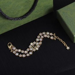 Joyas de diseñador de lujo Pulseras con dijes diseñador de joyas para mujeres Pulseras de diseñador Pulseras de diamantes populares para regalos de boda