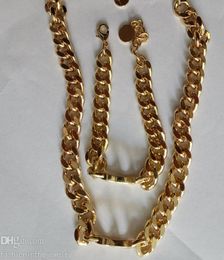 Bijoux de luxe Colliers ras du cou Colliers en platine doré pour femmes Charme à la mode Pendentif lettre Collier et bracelet pour adultes s7079303