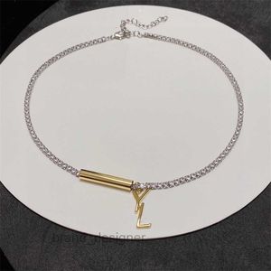 Collier de bijoux de créateur de luxe Mode Crystal Colliers de lettres pour femmes