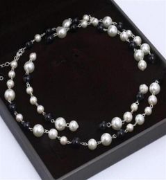 Collier de bijoux de créateur de luxe, collier de perles naturelles pour femmes, longue chaîne de pull, accessoires de bijoux de mode élégants243s1011076