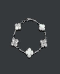 Bijoux de créateurs de luxe Bracelets pour femmes Mode hommes et femmes chaînes Style bracelet à fleurs bracelets en diamant spécialement conçus pour j8765819