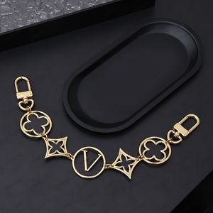 Luxe ontwerper Keychain Twiggy Chain Gold Letters Fashion Dames Bag Charm Luxe sleutelhanger Legering Classic Key Rings -6
