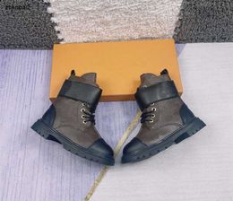 luxe designer kinderlaarzen babyschoenen kinderen herfstproduct maten 26-35 mode lederen hoge schoenen voor meisje inclusief merk schoenendoos