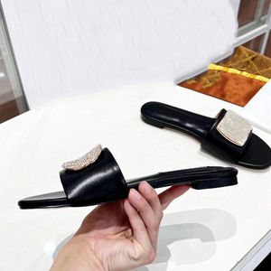 Luxe Designer Dames Slippers Mode Strass Gesp Platte Hak Leren Sandalen Casual Vakantie Strand Flip-Flops Met Doos 35-42