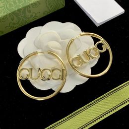 Luxe ontwerper Large Hoop Earrings Classic 18K vergulde oorbellen Hangdoek Earring Ladies Fashion Earring Sieraden
