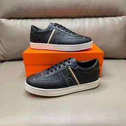 Luxe designer Heren Leisure Sportschoenen Stoffen met canvas en leer Een verscheidenheid aan comfortabele materialen38-45 MJKKPI000002