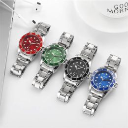 Designer de luxe Men Watch Watchs Version originale de haute qualité, sangle en acier inoxydable.