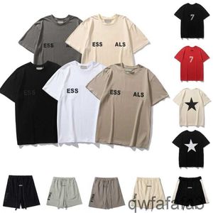 Diseñador de lujo Mens Tshys Women Camiseta y pantalones cortos Men Casual estampado Camisetas High Street Loose Short Short Sleev Eds Ess Tee 2aa3