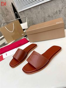 Designer de luxe Mule Brown Diapositives Nouveau modèle de plancher pour femmes Sandales à glissière rénovées Pantoufles Chaussures avec boîte