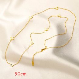 Collier de concepteur de luxe 18 carats d'or plaquette de la chaîne de pendentif chaîne en acier inoxydable Colliers de couloir pour femmes bijoux de mariée