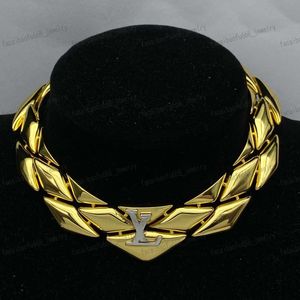 Luxe, Designer ketting, Designer dames oorbellen, hoge kwaliteit, stijlvol, klassiek, alfabet, geometrie, ruit, goud/zilver.2 kleuren, bruiloft, bruid, Kerstmis