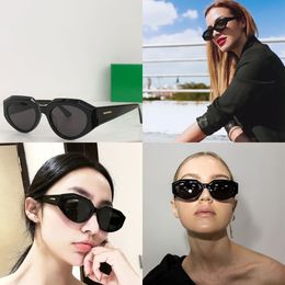 Gafas de sol ovaladas de diseñador de lujo lunettes de soleil ovales pour femme Gafas de sol ovaladies Party Elliptical Frame 1031 Occhiali da sole ovali