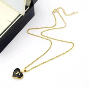 Luxe ontwerper Hangdoek ketting vrouw hart choker ketting elegante liefde 18k gouden zilveren roos 316L roestvrij staal c logo grave mode sieraden cadeau 45 cm