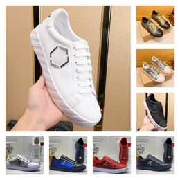 Designer de luxe Philipe Plein Mens Scarpe Brand Classic Fashion Chaussure Chaussures personnalisées de haute qualité en cuir en cuir Skulls Pp Patter Elements Board Sneakers