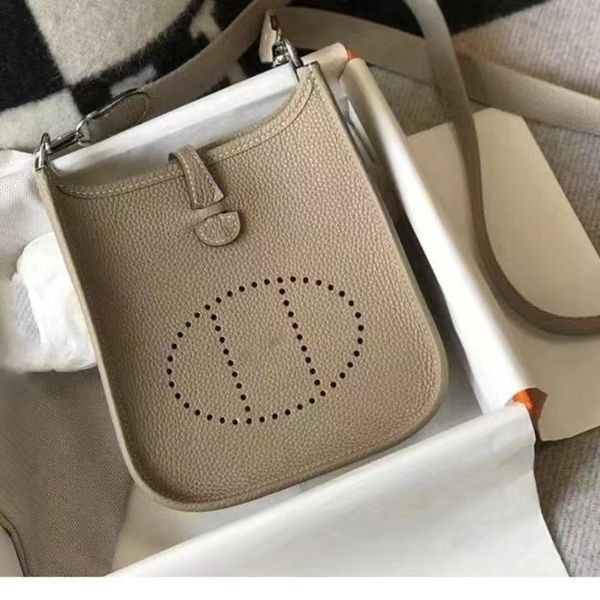 Étuis de sac de téléphone design de luxe pour iphone 14 pro max 13 mini sac bandoulière femme baotou couche peau de vache motif litchi sac de téléphone portable