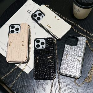 Funda para teléfono de diseñador de lujo con cadena Fundas para iPhone 15 Pro Max 15Pro 13 Pro 12 14 ProMax 11 Mujeres Cross Body Y Funda de cuero con bolsillo para tarjetas Fundas para teléfono CYD24031202