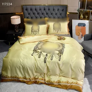 Juegos de cama queen de diseñador de lujo 4 unids/set patrón dorado estampado satén tamaño king funda nórdica sábana fundas de almohada de moda 2023