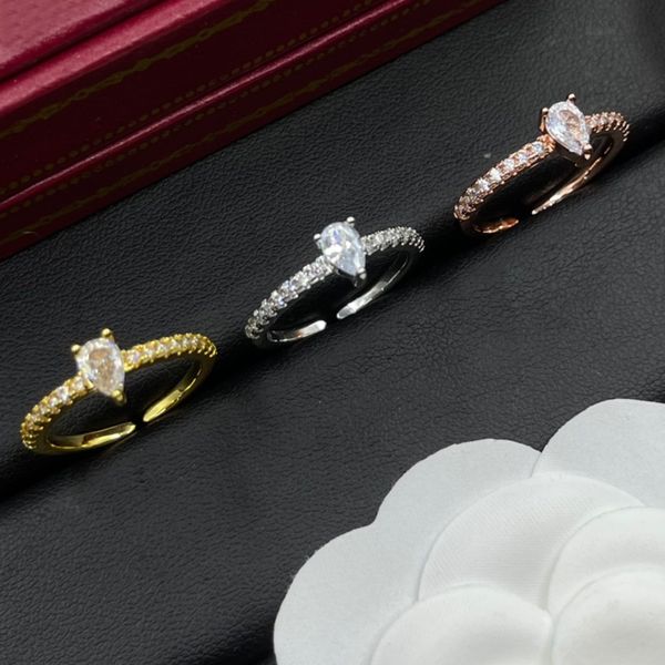 Bague de concepteur de luxe Brand Couple Single Stone Ring de haute qualité 18 carats en or pour femmes