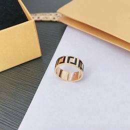Luxe Designer ring klassieke stijl liefdesringen voor mannen en vrouwen geschikt voor geschenken sociale feesten verloving geweldig heel goed leuk