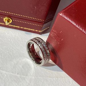 Bague de créateur de luxe Bagues pour hommes Bagues pour femmes Diamant Design Mode Style classique Anniversaire Mariage Beau bon