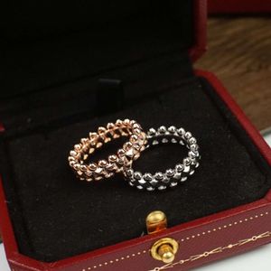 Bagues de créateurs de luxe pour femmes hommes marque tendance de la mode bague rayée couple plaqué argent nouveau style cadeau de vacances personnalisé sympa bien