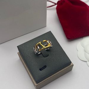 Bagues de créateurs de luxe bagues d'amour bagues minimalistes bague ouverte pour hommes et femmes adaptées aux cadeaux offrant des rassemblements sociaux et portant très bien