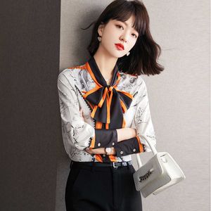 Diseñador de lujo Runway Mujeres Camisas de cinta Fancy World Map Impreso Pajarita Cuello Señoras Casual Blusas de oficina Botón clásico Manga larga Gasa Fiesta Tops Invierno