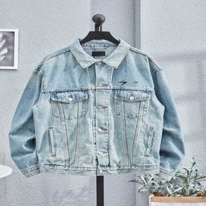 Ensemble de vêtements de sport à manches courtes pour hommes et femmes de créateurs de luxe Chemise High Edition Family Autumn/Winter New Art Arrow Element Veste brodée Manteau Couple Denim