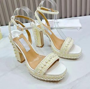 Luxe ontwerper Sacora Dress Shoes White Pearls Lederen Pumps Lady Stiletto Heel Ankle Strap Bridal Wedding EU35-43. With Box