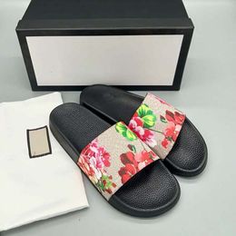 Luxury Designer Sandal Lady Slides wedge arcs-en-ciel pantoufles d'été pour dames marques dearfoam Rubber Beach rose noir multicolore