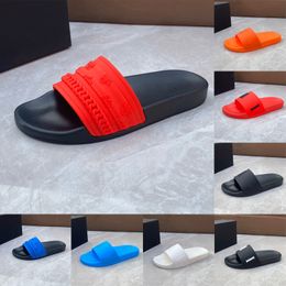 Sandales de créateurs de luxe Hommes Femmes Pantoufles Piscine Slide Bandana Chaîne Rouge Noir Caoutchouc Lettre Slipper Mode Été Plat Diapositives Marques Sliders Sandale Taille 38-45