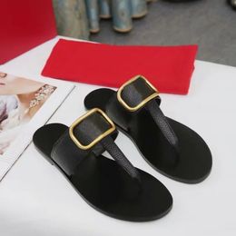 Luxe designer sandalen klinknagels vrouwen schoenen zomer letters metalen logo slippers mode fip flops maat 34-42 xx-0188