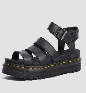 Sandales de concepteur de luxe Femmes Chaussures causales d'été noires confortables boucles en cuir authentique Dr Martin Platform Sandales Taille 35-407597047