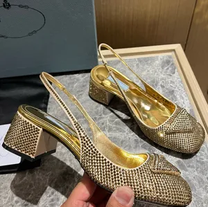 Sandales de créateurs de luxe pour femmes avec embellissements en cristal, bout rond, talons bas, escarpins décontractés en cuir véritable, bride à la cheville, chaussures habillées dorées