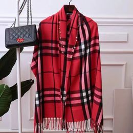 Bufanda de diseñador de lujo Mantón de seda para mujer Bufanda de cachemira a cuadros clásica Marca Chales con letras clásicas Bufandas Bufandas para mujer para hombre Otoño Invierno Mantones largos conjunto de bufanda