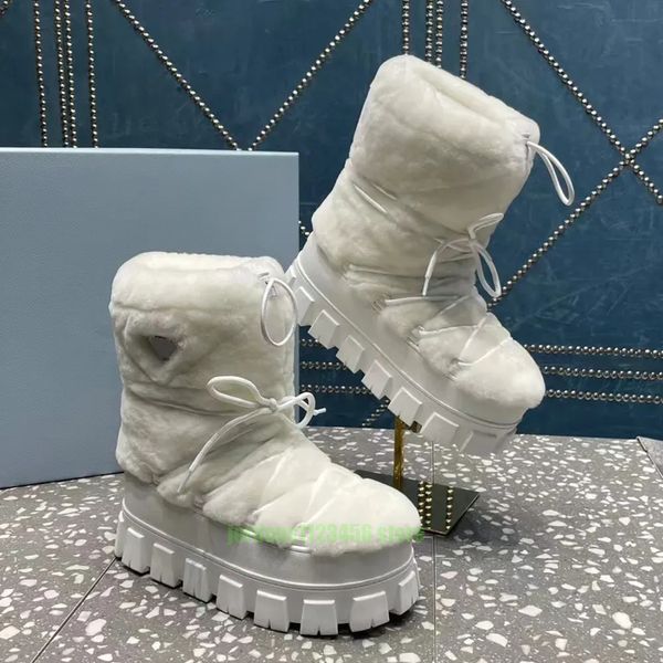 Botas de tobillo de piel de oveja de diseñador de lujo Slip-on Botín de fondo grueso Punta redonda con cordones Plataforma de bota de nieve de esquí Negro Mujeres Zapatos cálidos al aire libre