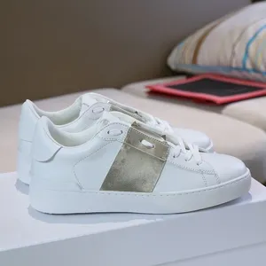 Zapatos de diseñador de lujo Negro Blanco Rosa claro Princesa ligera diapositiva Negro blanco Rojo gris piel de becerro caucho suela gruesa mujeres deportes al aire libre zapatos planos para correr dd0102h