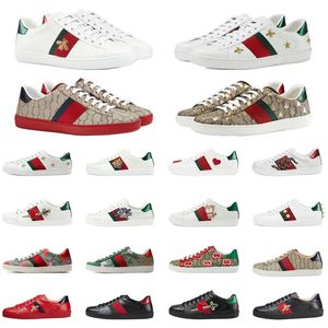 Zapatos de diseñador de lujo para hombre Italia Bee Ace Zapatos casuales Mujeres Blanco Zapato de cuero plano Verde Raya roja Bordado Parejas Zapatillas de deporte Tamaño 35-46